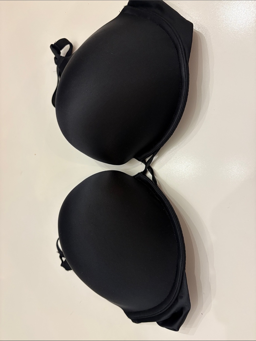 Victoria's Secret Black Bombshell Plunge Bra 36D